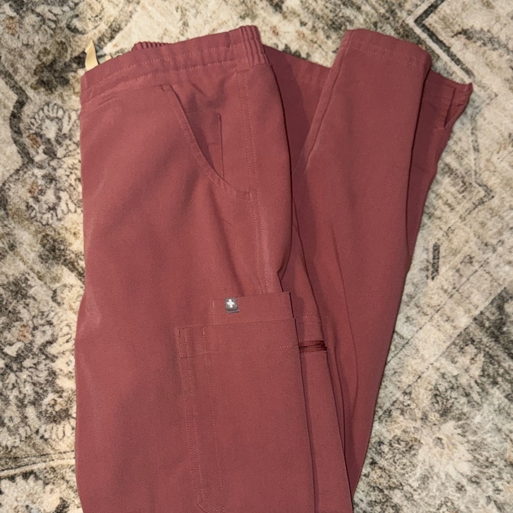 Figs xs yola scrub pants